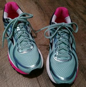 Brooks Adrenaline GTS 16